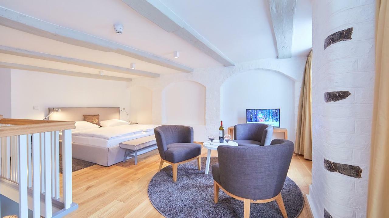Anno 1433 Hotel Lueneburg Buitenkant foto