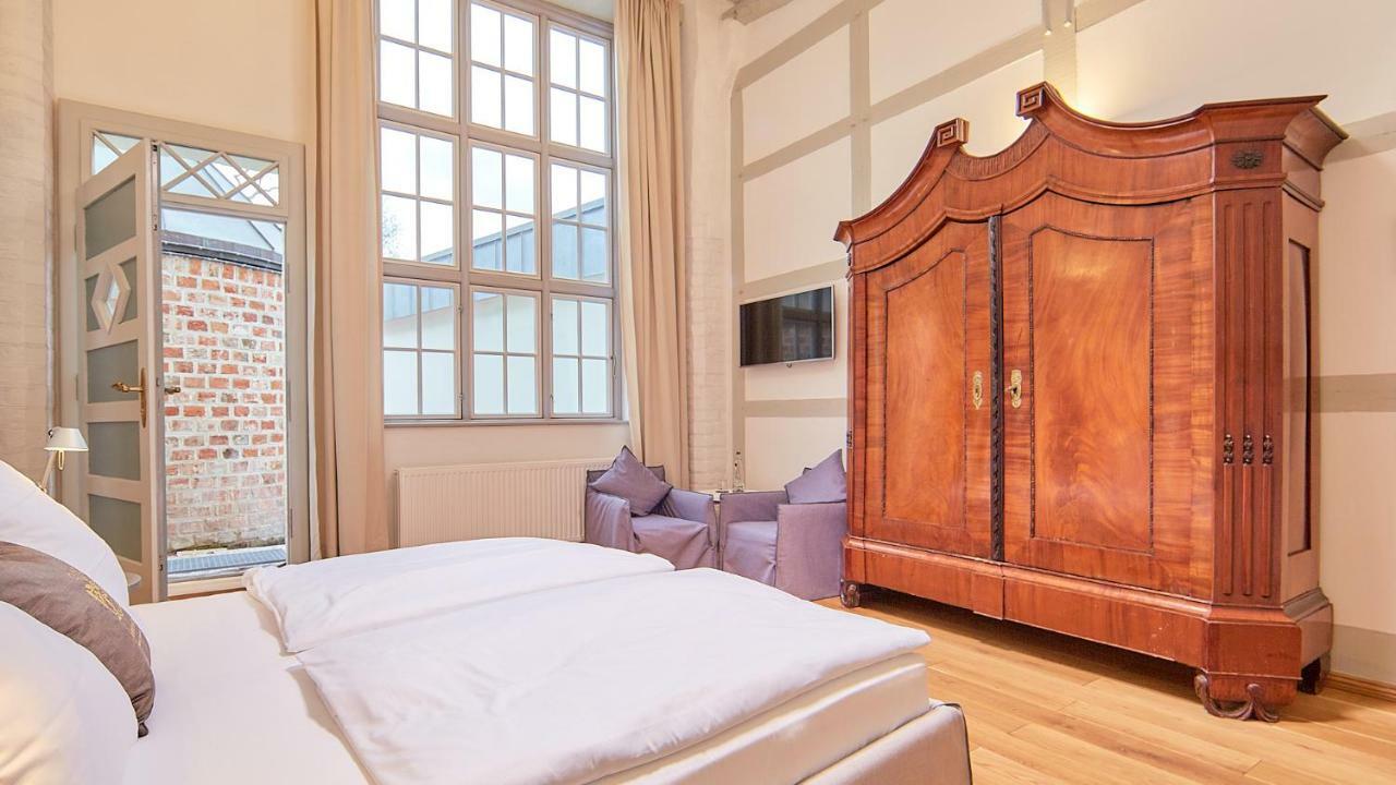 Anno 1433 Hotel Lueneburg Buitenkant foto