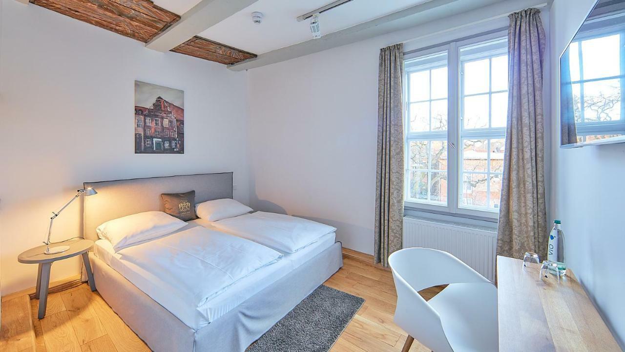 Anno 1433 Hotel Lueneburg Buitenkant foto