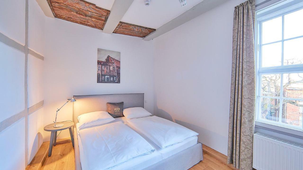Anno 1433 Hotel Lueneburg Buitenkant foto
