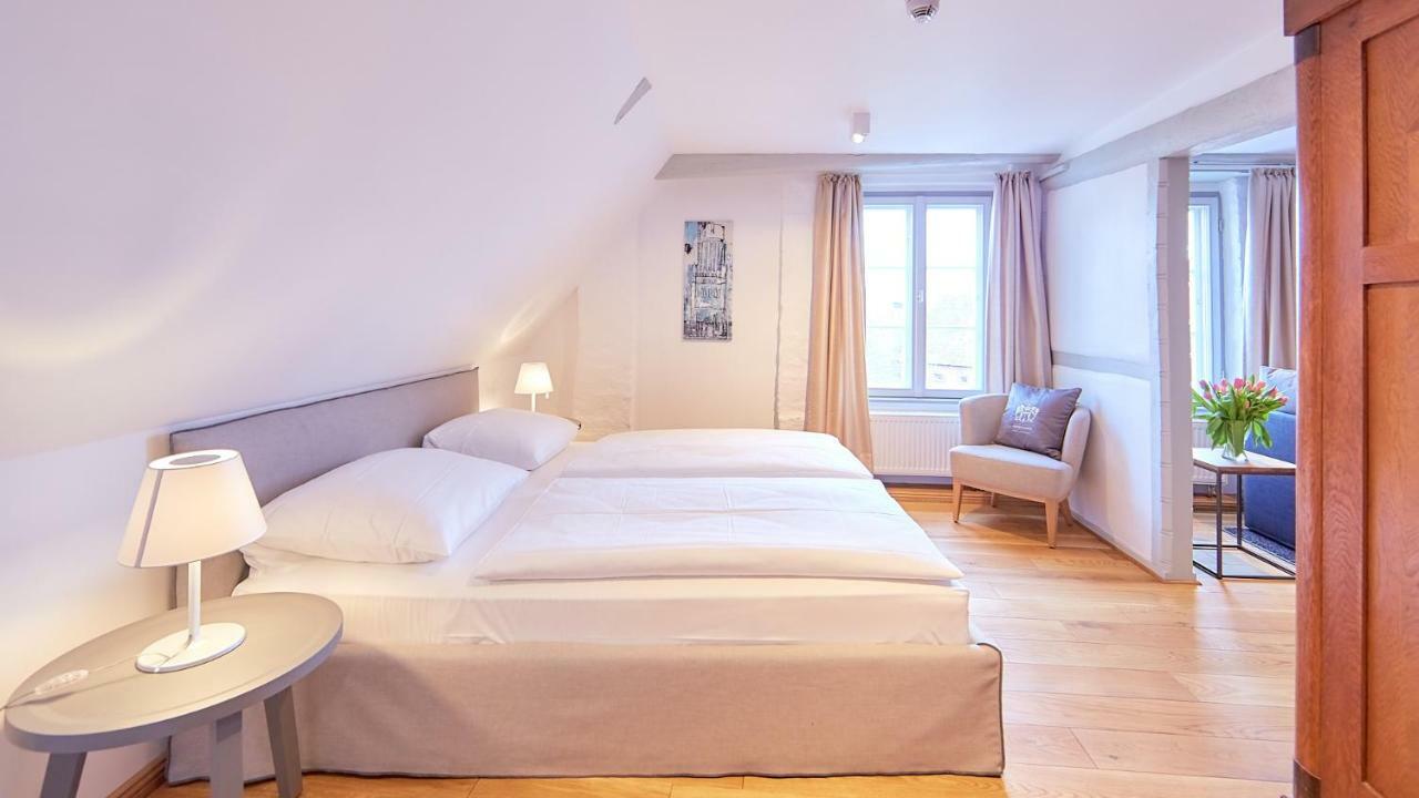Anno 1433 Hotel Lueneburg Buitenkant foto