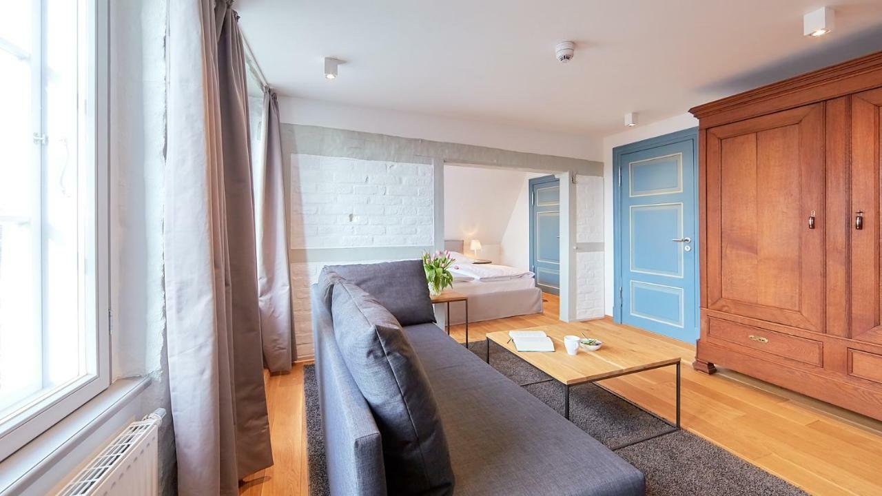 Anno 1433 Hotel Lueneburg Buitenkant foto